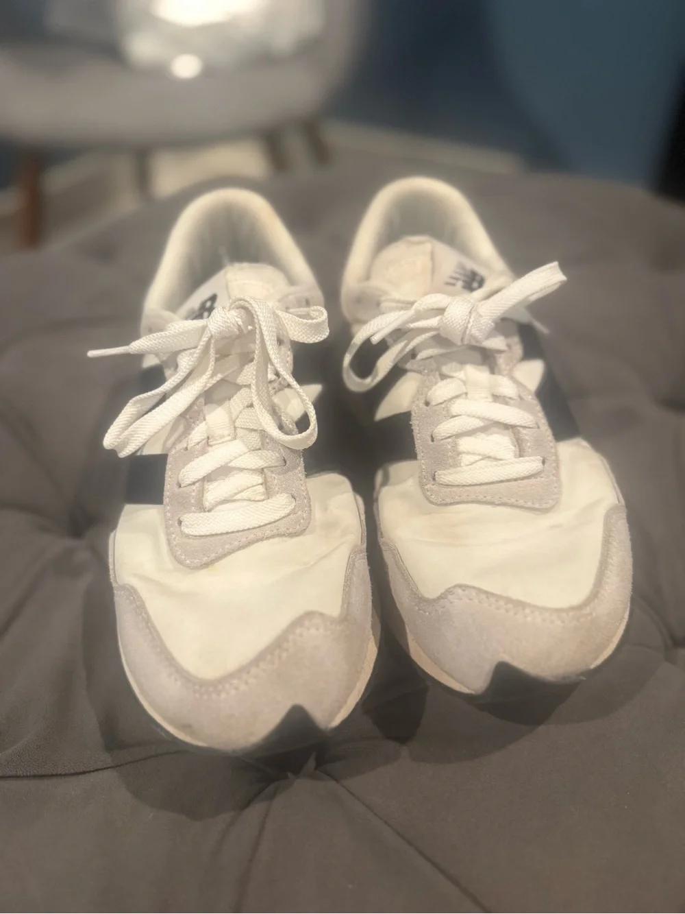 New Balance Men’s White and Black Casual Runner Sneakers - Picture 2 of 4